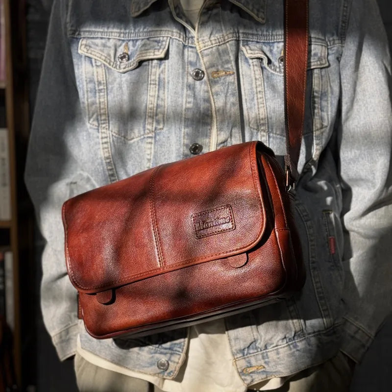 Elegant Leather Messenger Bag™