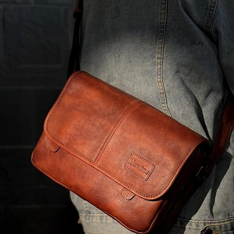 Elegant Leather Messenger Bag™